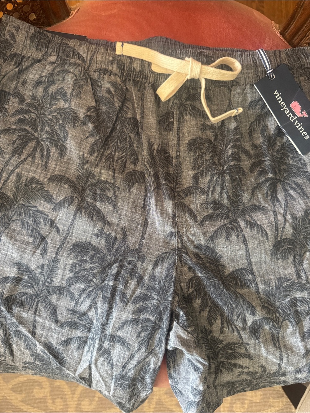 Vineyard Vines Men's Charcoal Palm-Print Drawstring Shorts 98% cotton/2% spandex